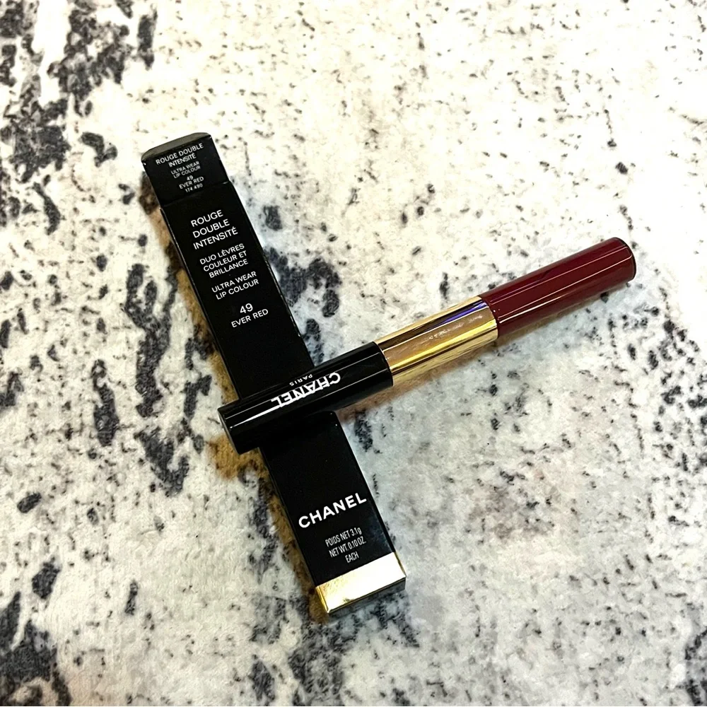 Chanel Rouge Double Ended Intense Ultra wear lip Color shade 49 Ever Red July